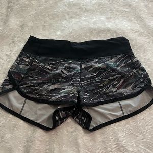Lululemon size 2 Running short